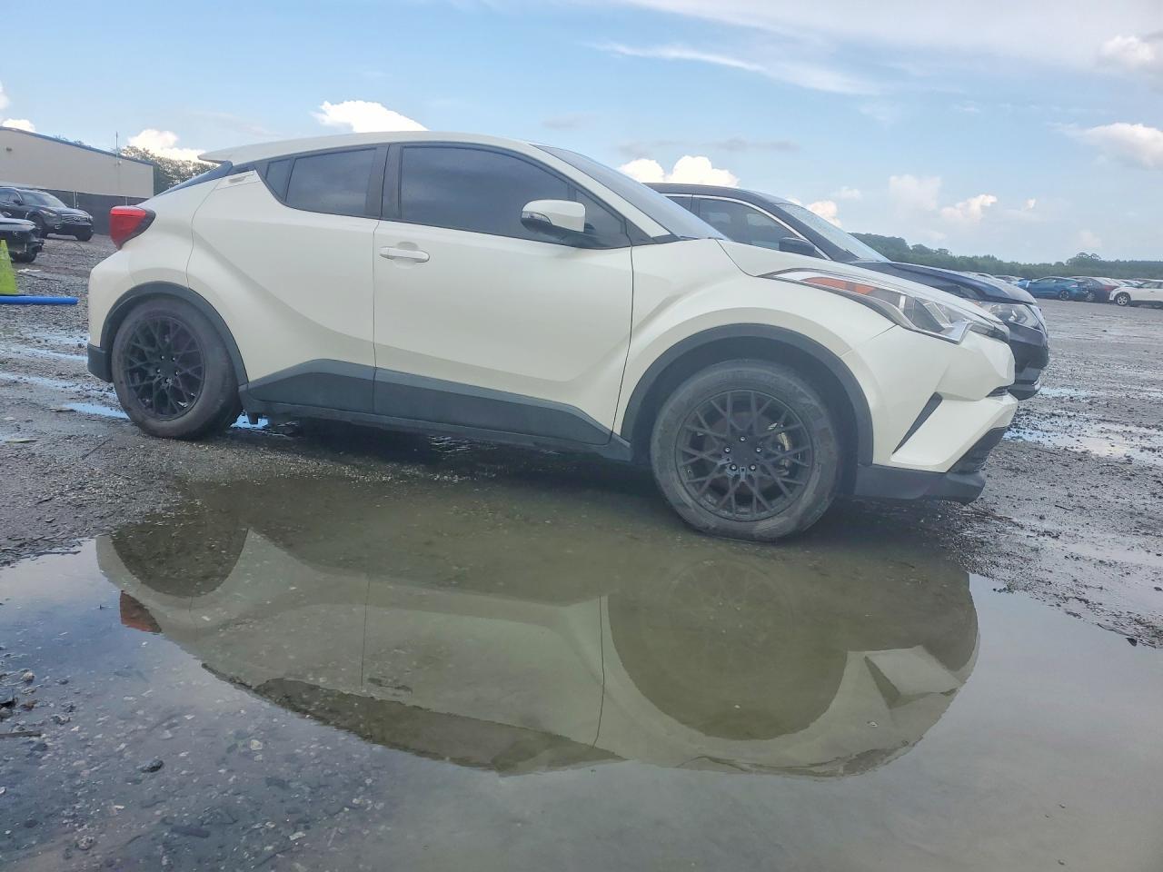 2019 Toyota C-Hr Le - Фото 4
