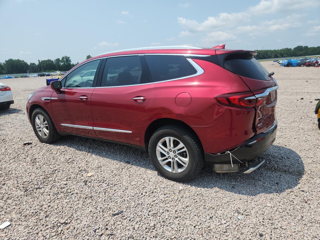 2018 Buick Enclave Essence - Image 2