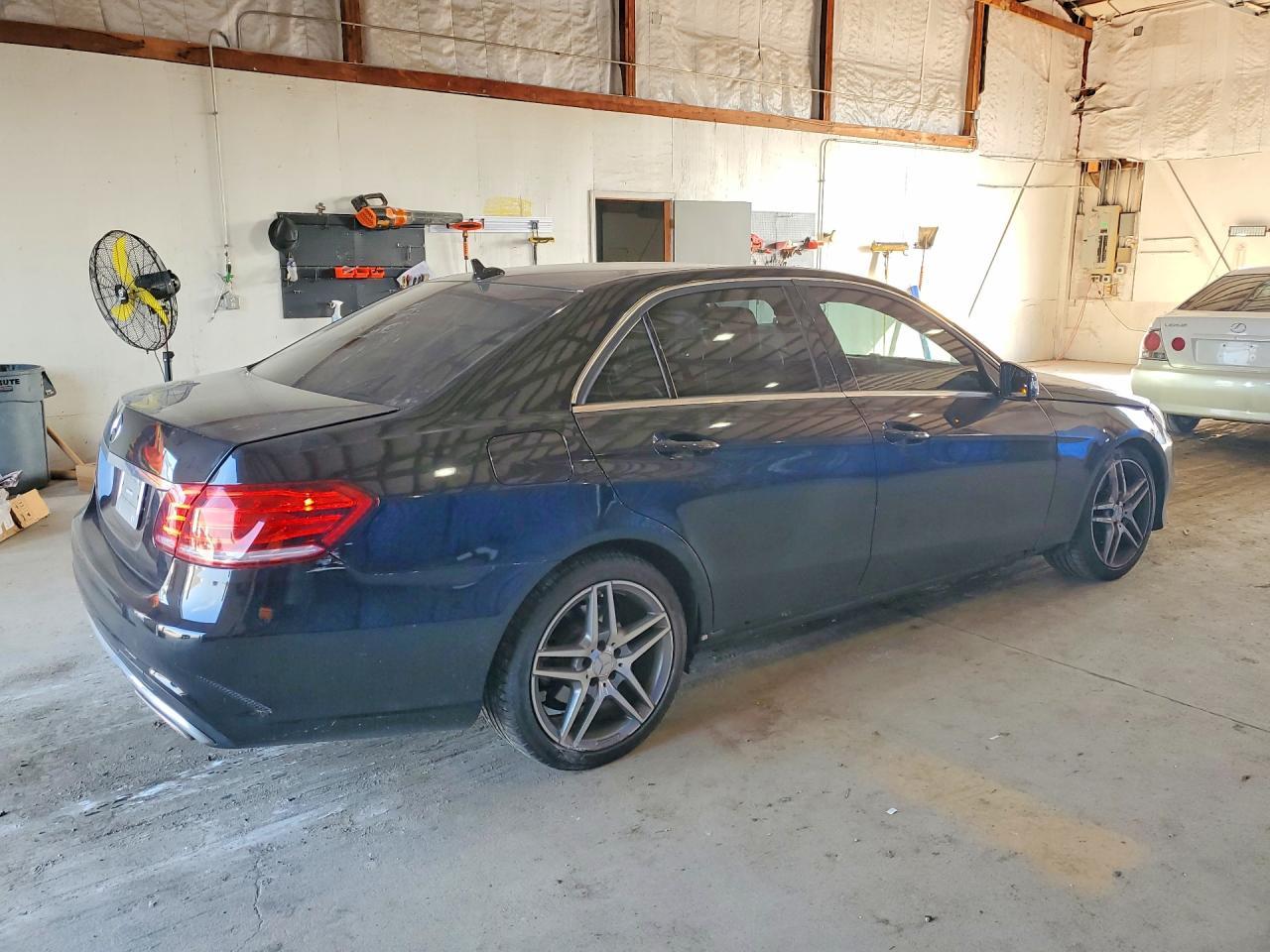 2014 Mercedes-Benz E 350 4Matic - Фото 3