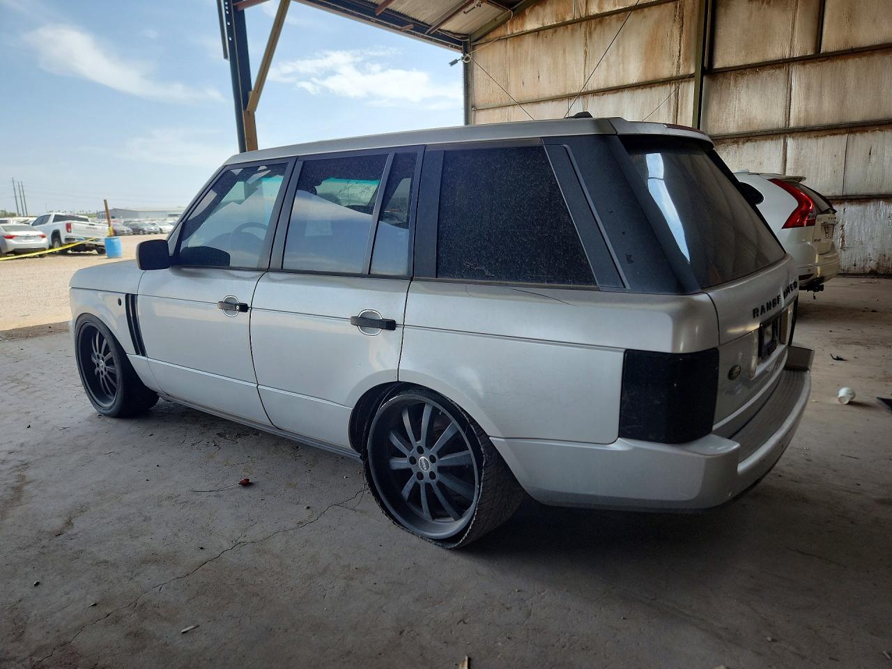 2005 Land Rover Range Rover Hse - Image 2