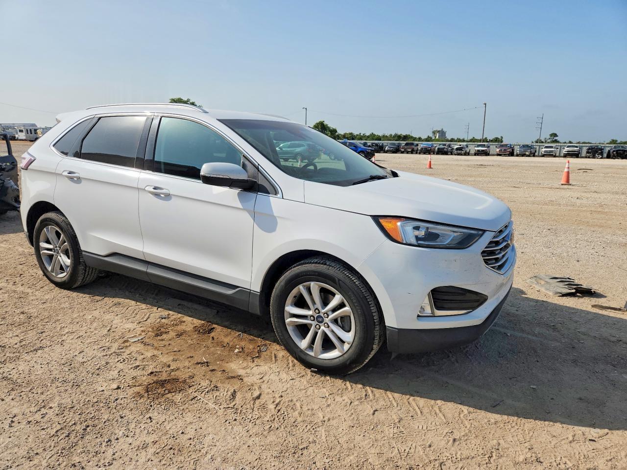 2020 Ford Edge Sel - Фото 4