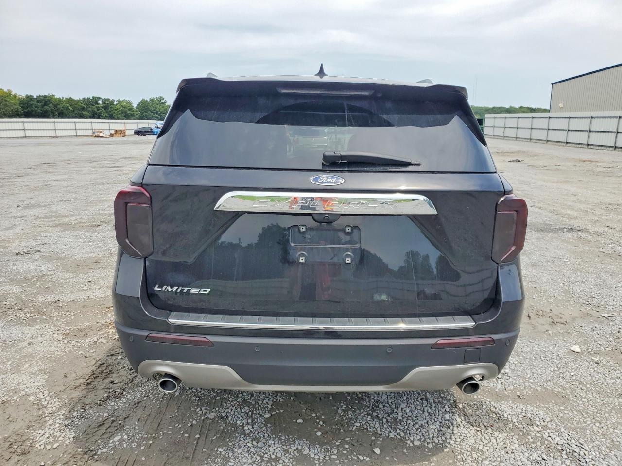 2023 Ford Explorer Limited - Image 6