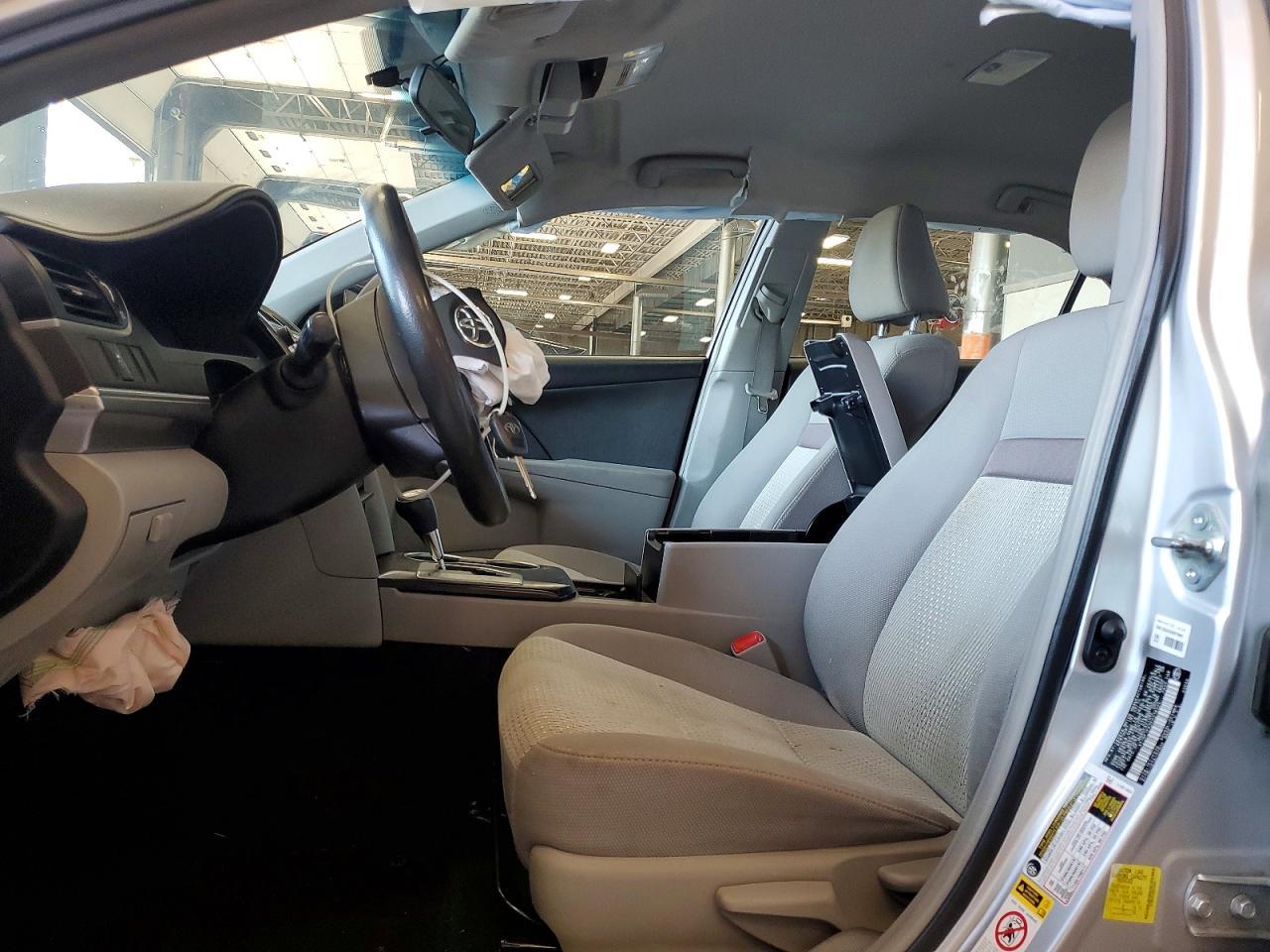 2014 Toyota Camry Le - Фото 7