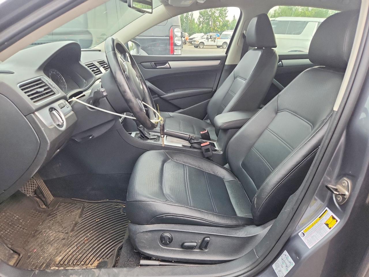 2012 Volkswagen Passat Se - Image 7