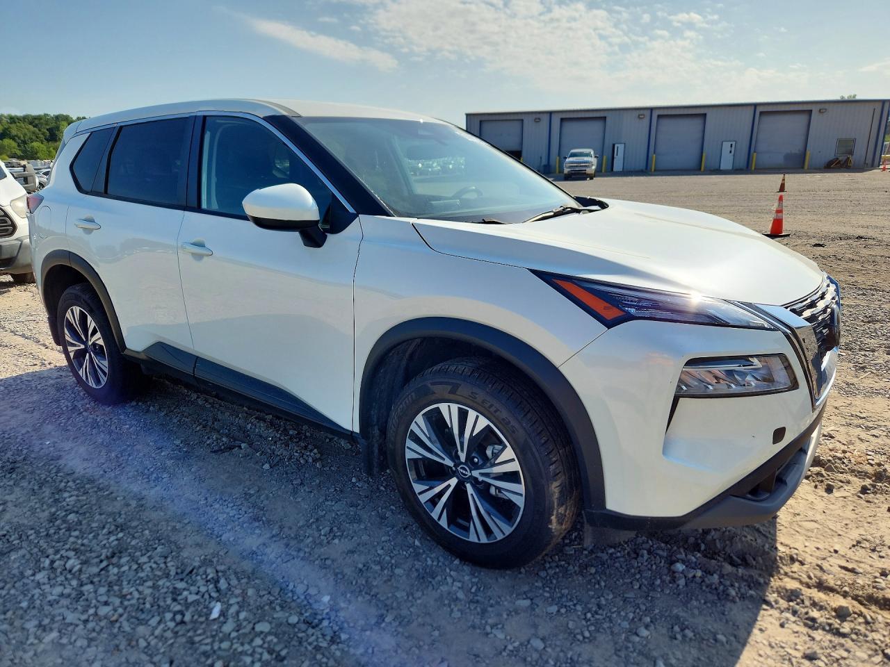 2023 Nissan Rogue Sv - Image 4