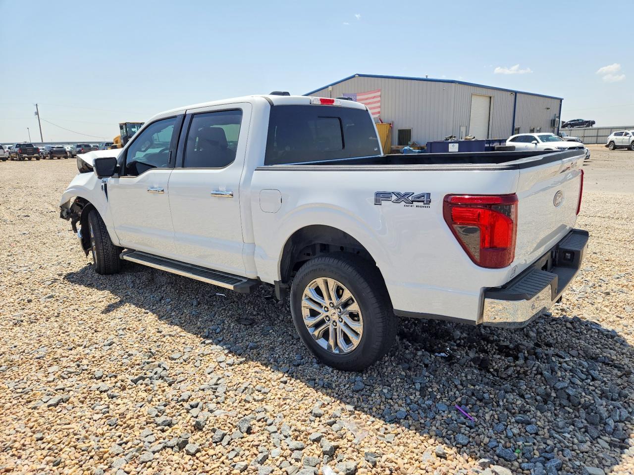 2024 Ford F150 Xlt - Фото 2