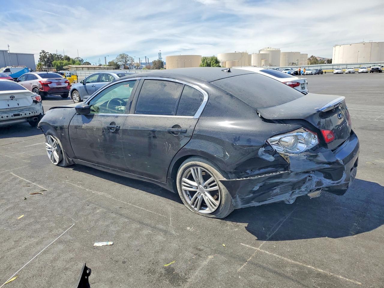 2015 Infiniti Q40 Base - Фото 2