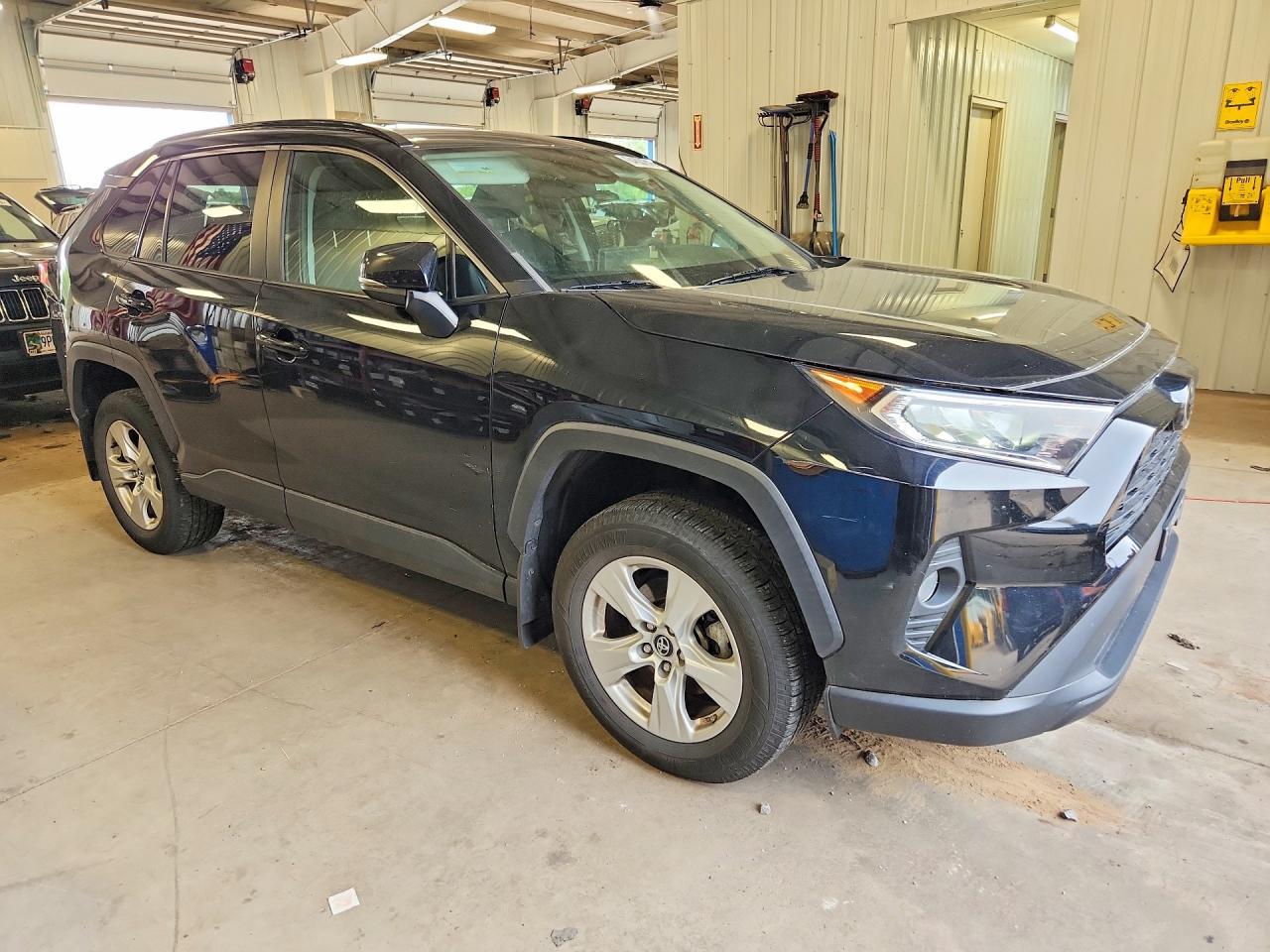 2019 Toyota Rav4 Xle - Фото 4