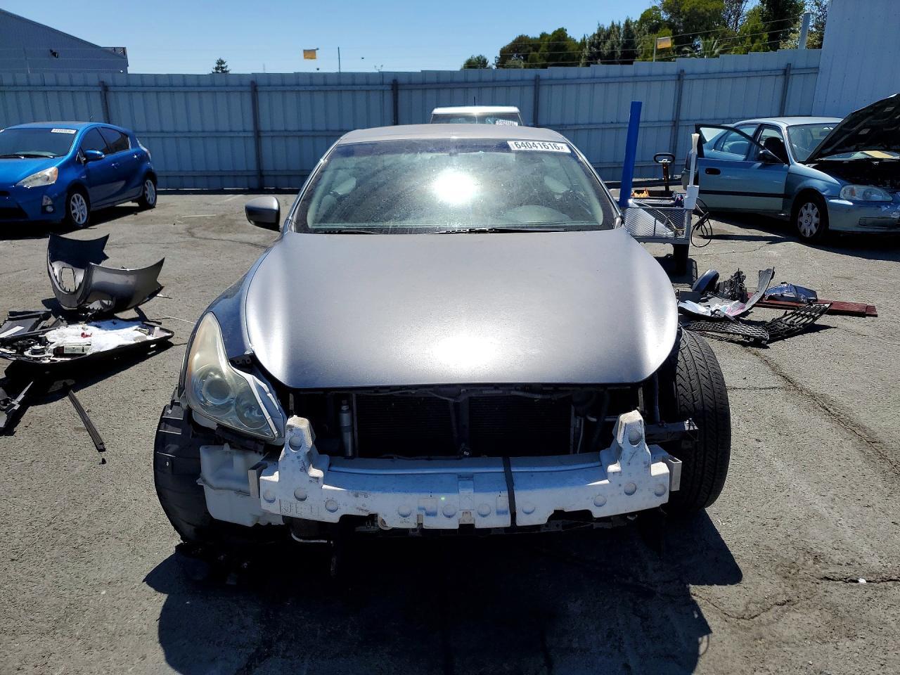 2010 Infiniti G37 Convertible Base - Image 5