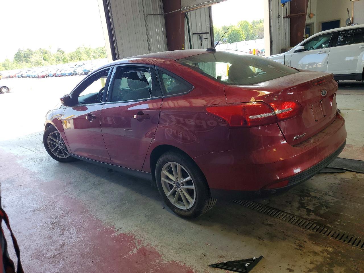 2017 Ford Focus Se - Фото 2