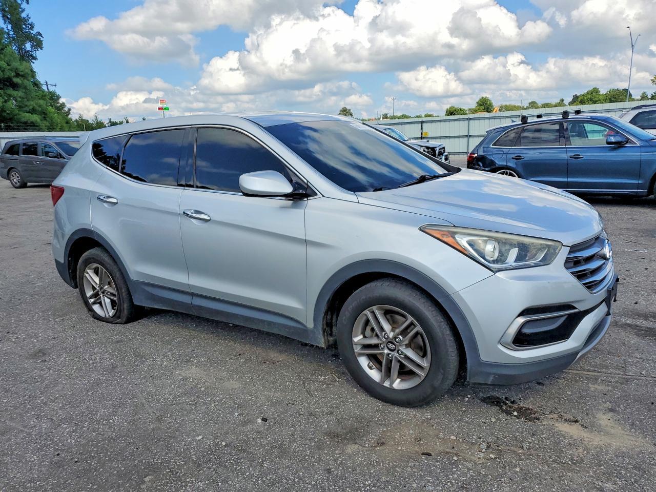 2017 Hyundai Santa Fe Sport 2.4L - Фото 4