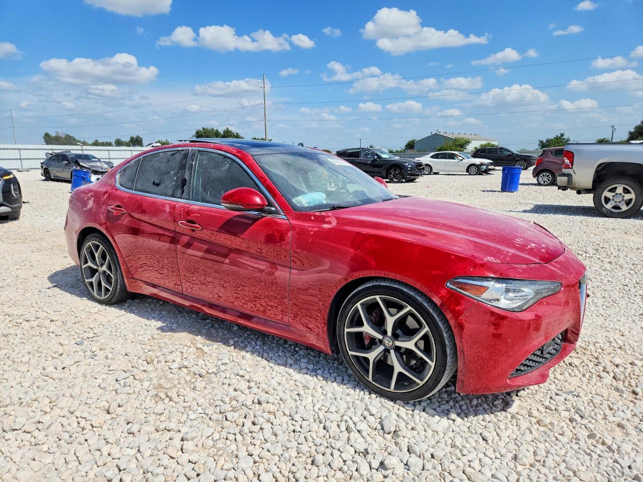 2019 Alfa Romeo Giulia Ti - Image 4