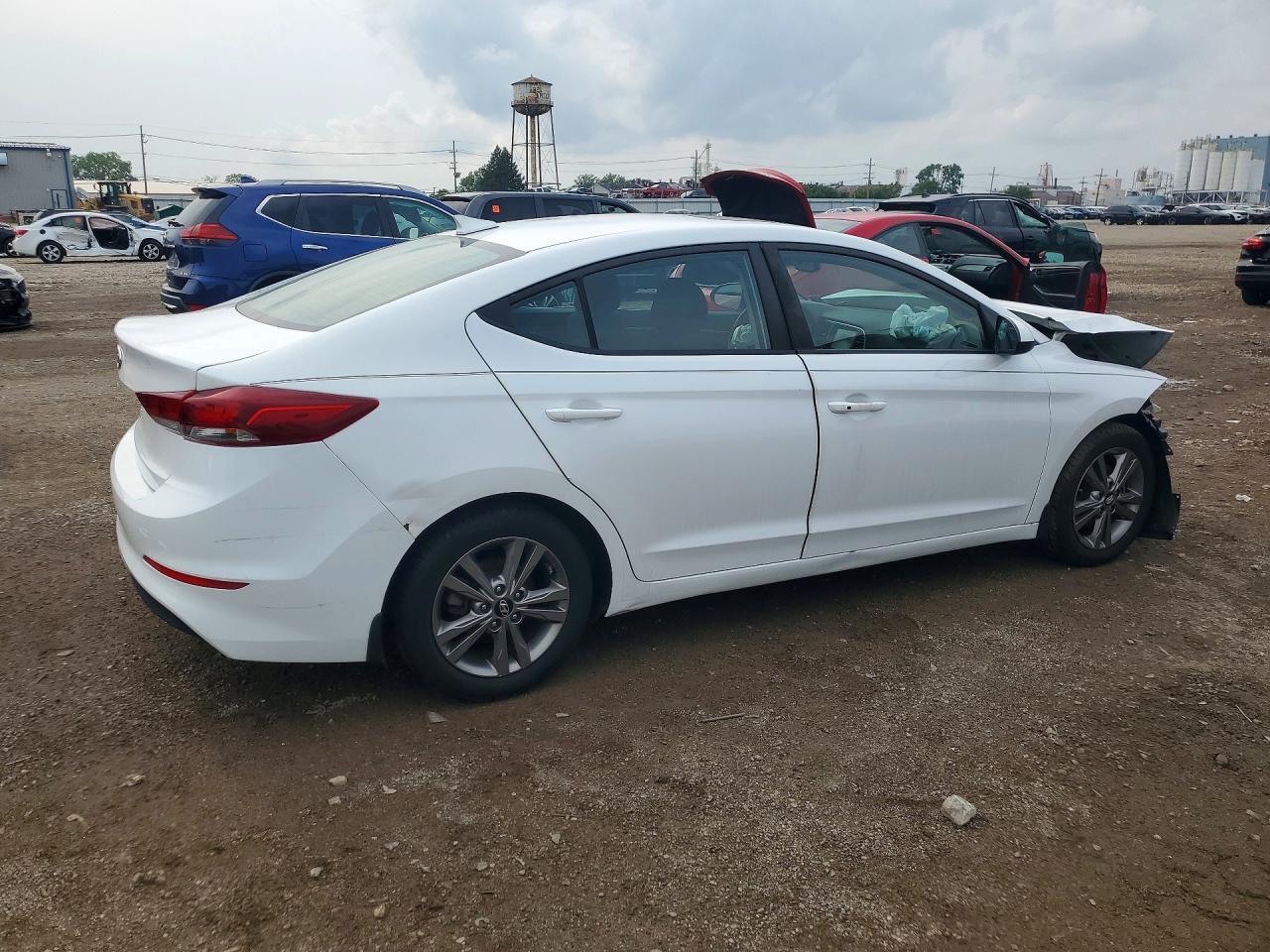2018 Hyundai Elantra Value Edition - Фото 3