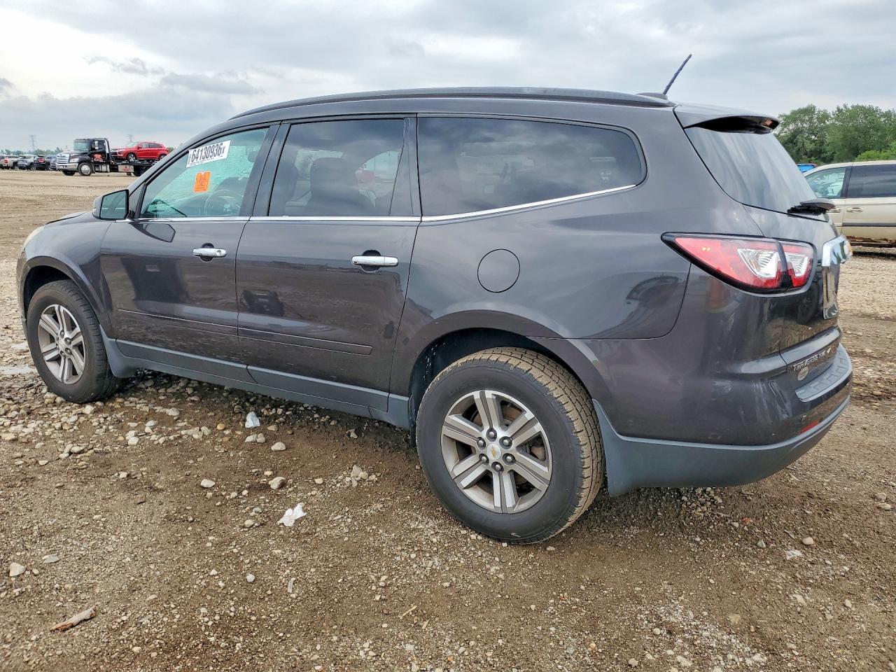 2017 Chevrolet Traverse Lt - Image 2