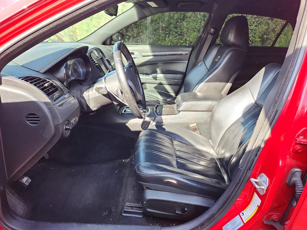 2016 Chrysler 300 S - Image 7