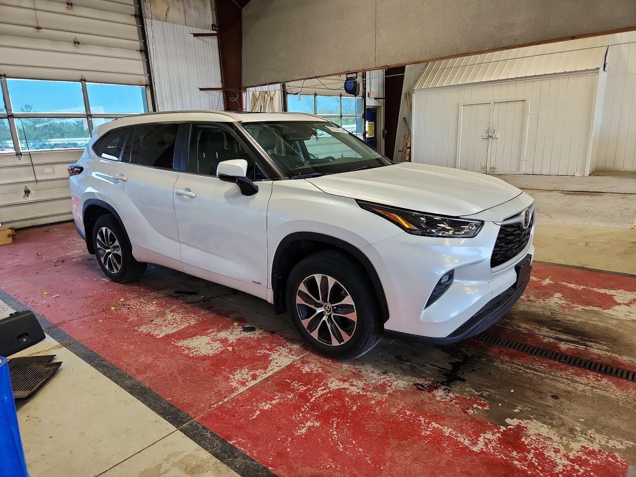 2025 Toyota Highlander Hybrid Xle - Фото 4