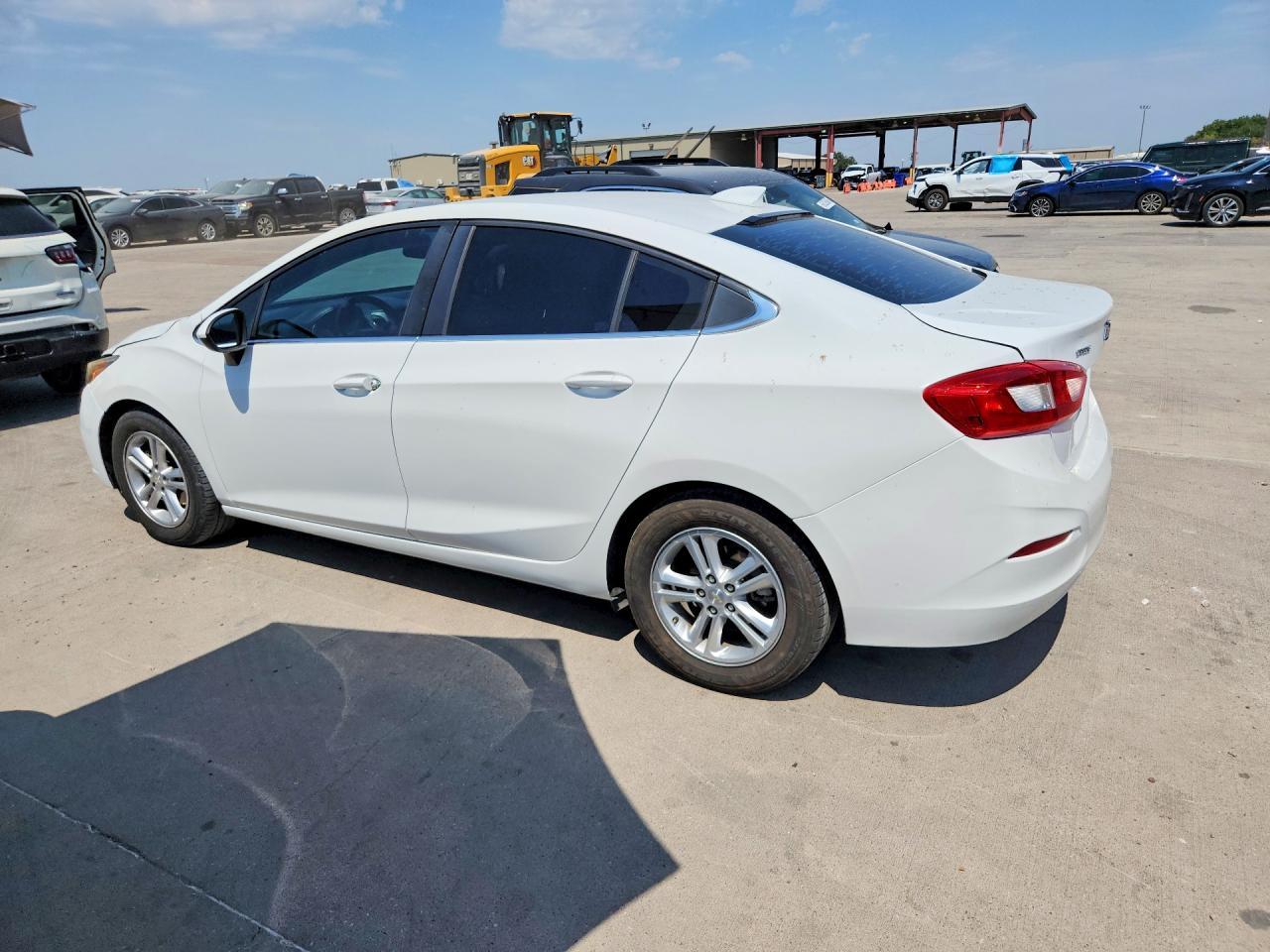 2017 Chevrolet Cruze Lt - Фото 2