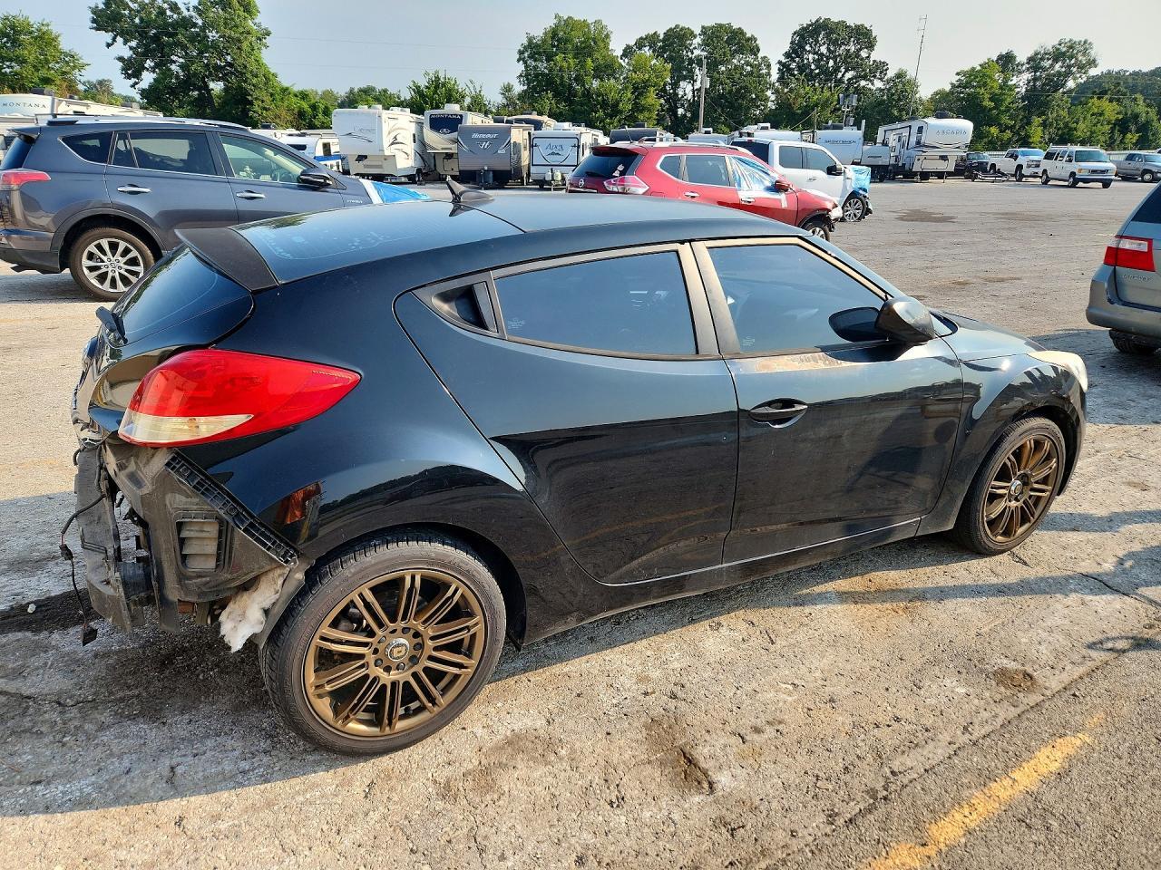 2014 Hyundai Veloster Base - Фото 3