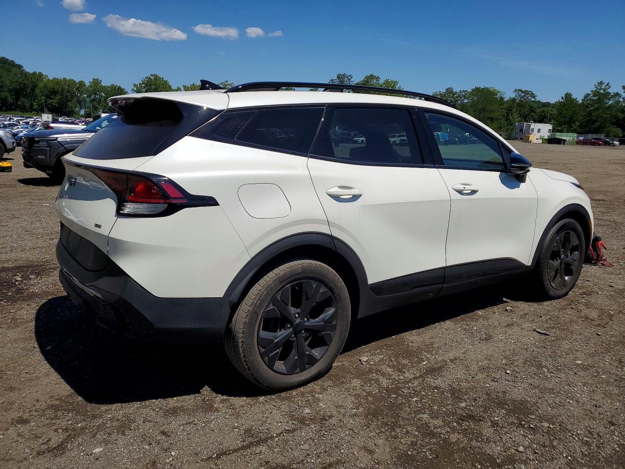 2025 Kia Sportage X Line - Image 3