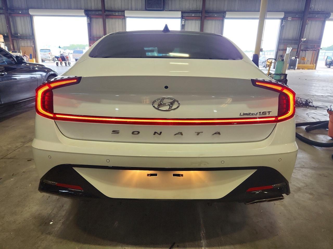 2021 Hyundai Sonata Limited - Image 6