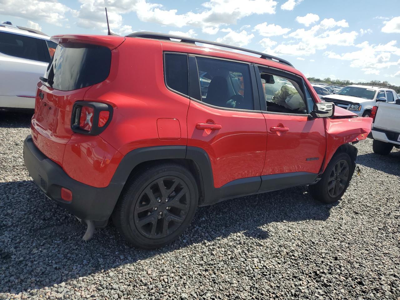 2018 Jeep Renegade Latitude - Фото 3