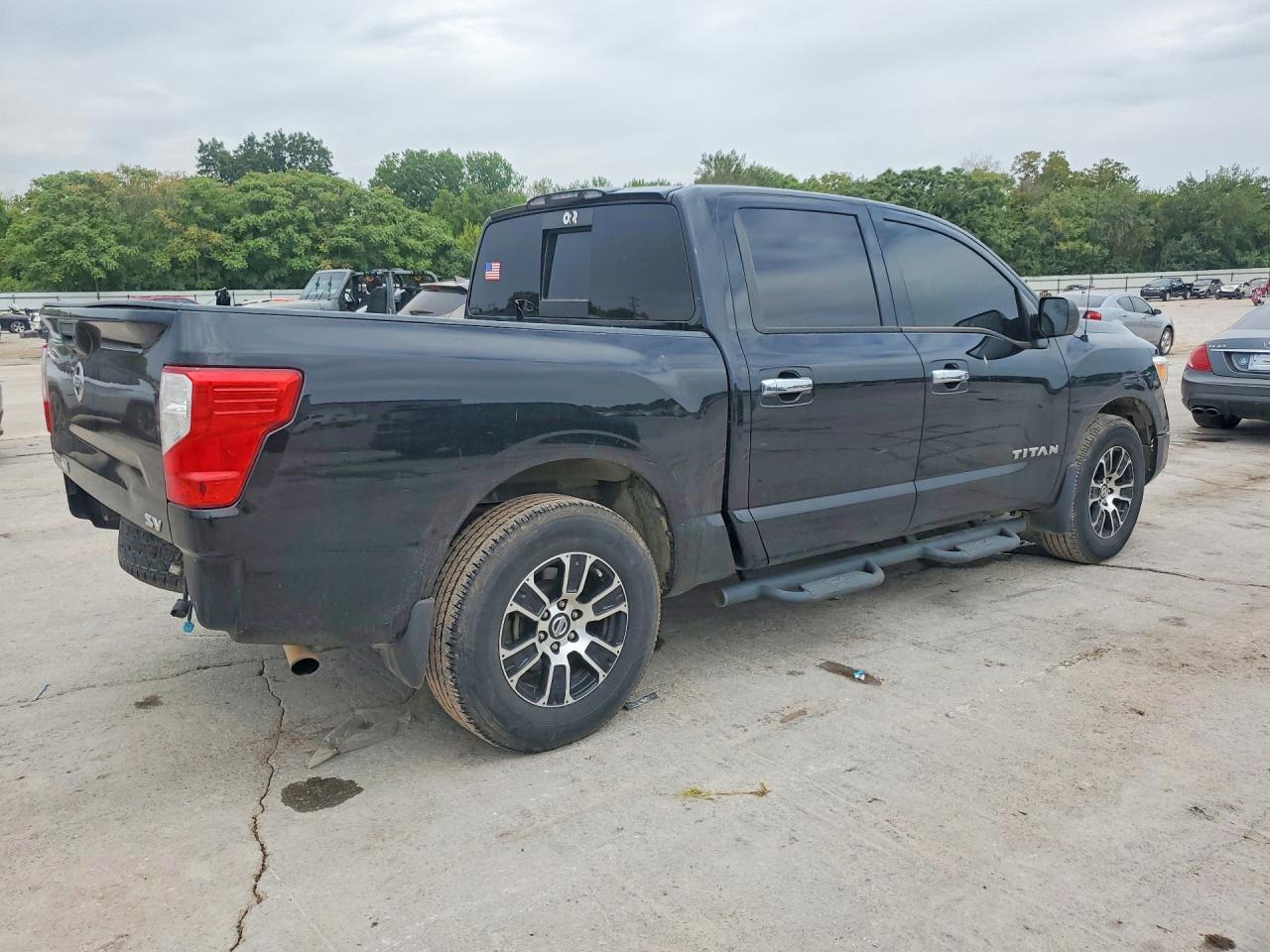 2021 Nissan Titan S - Image 3