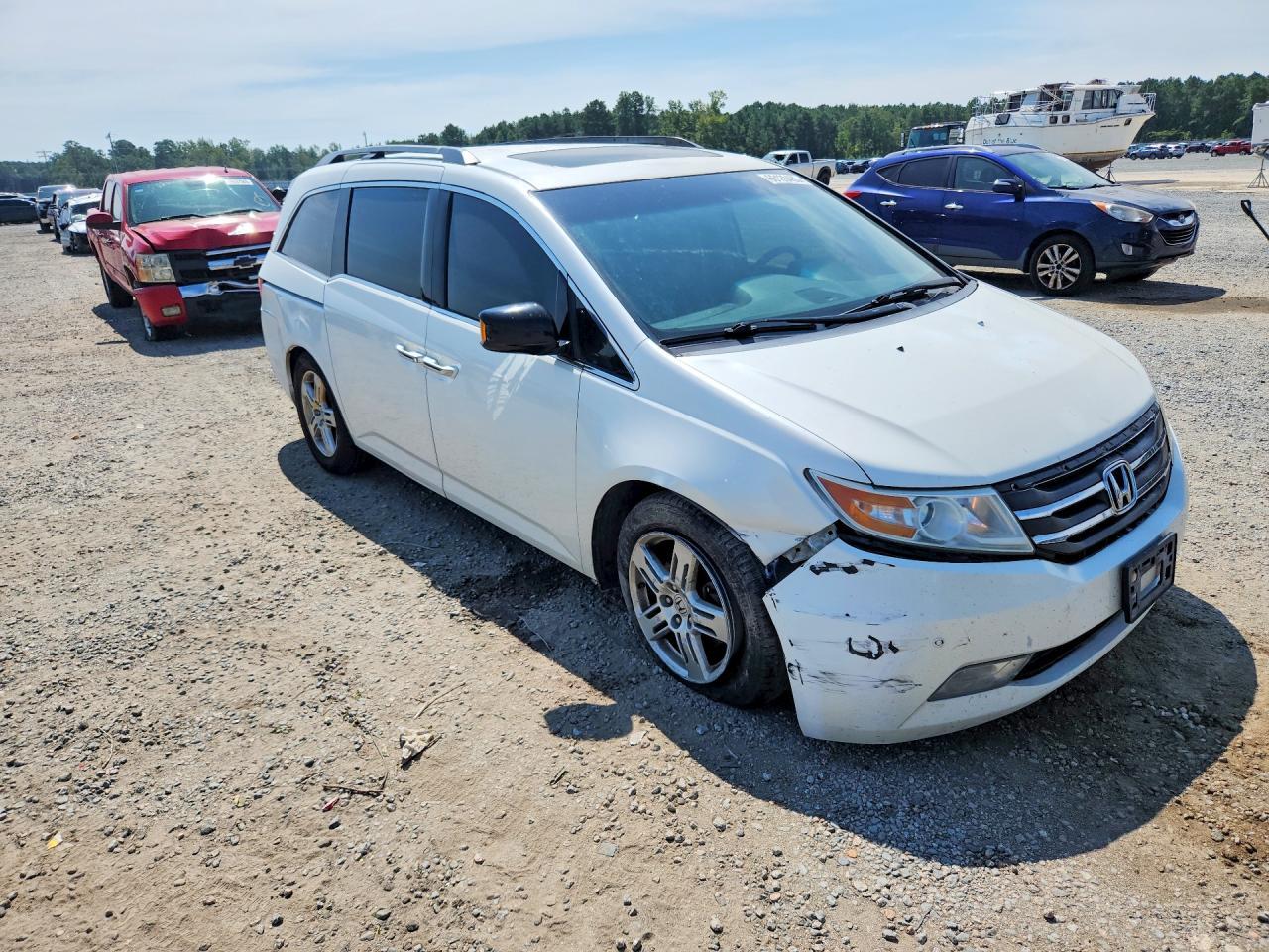 2012 Honda Odyssey Touring - Image 4