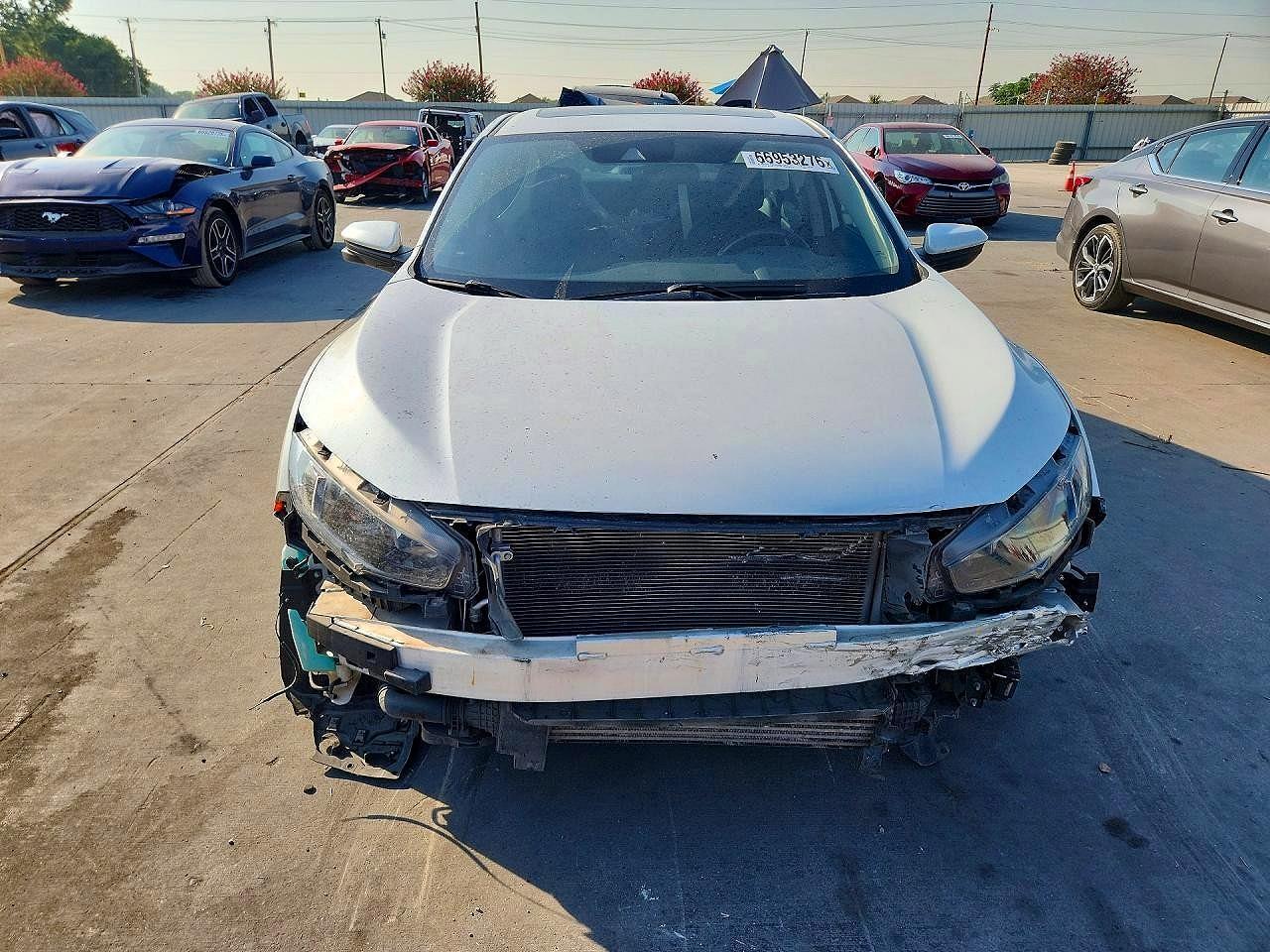 2019 Honda Civic Ex - Image 5