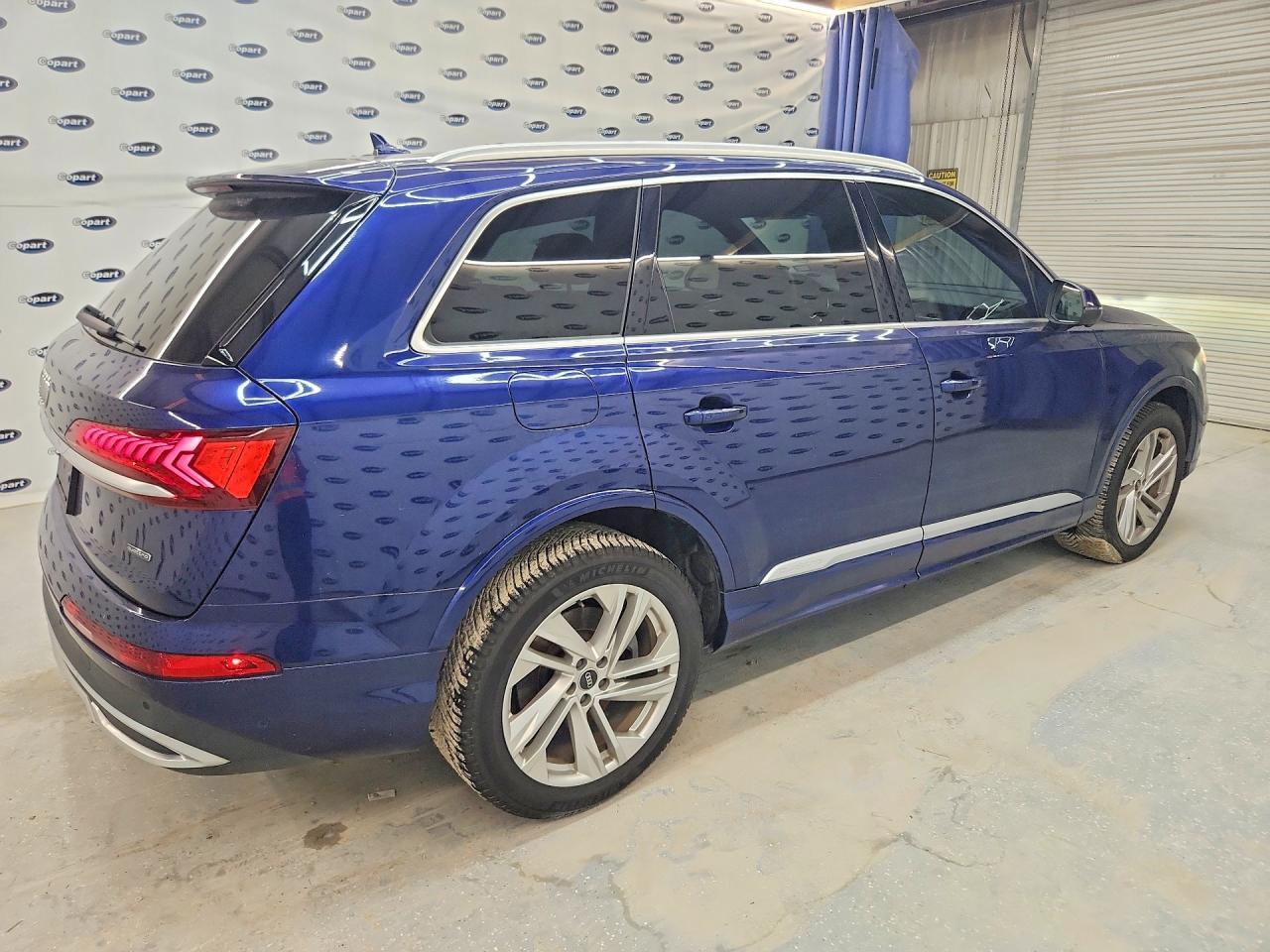 2021 Audi Q7 Premium Plus - Image 3