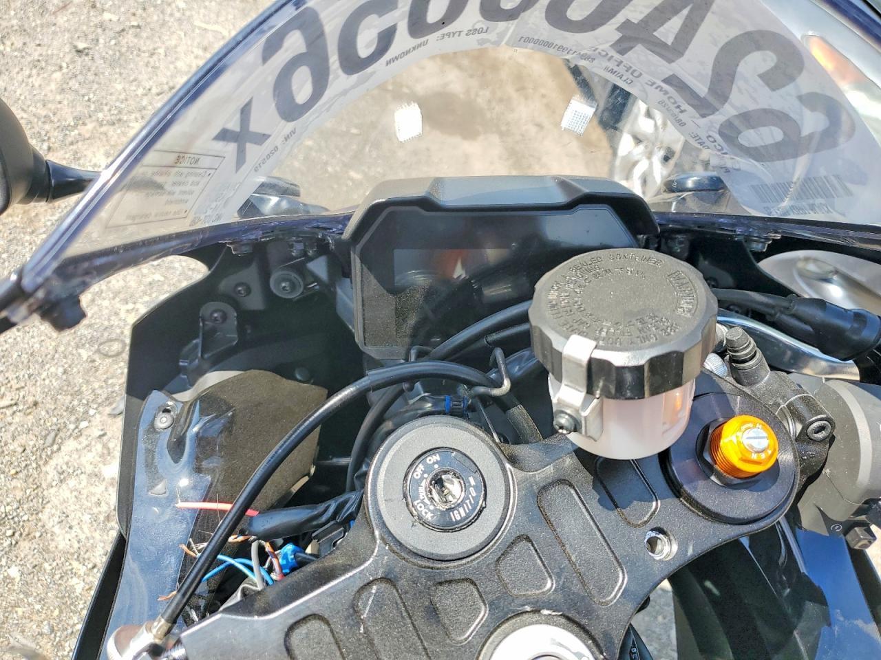 2025 Yamaha Yzfr7 - Фото 7