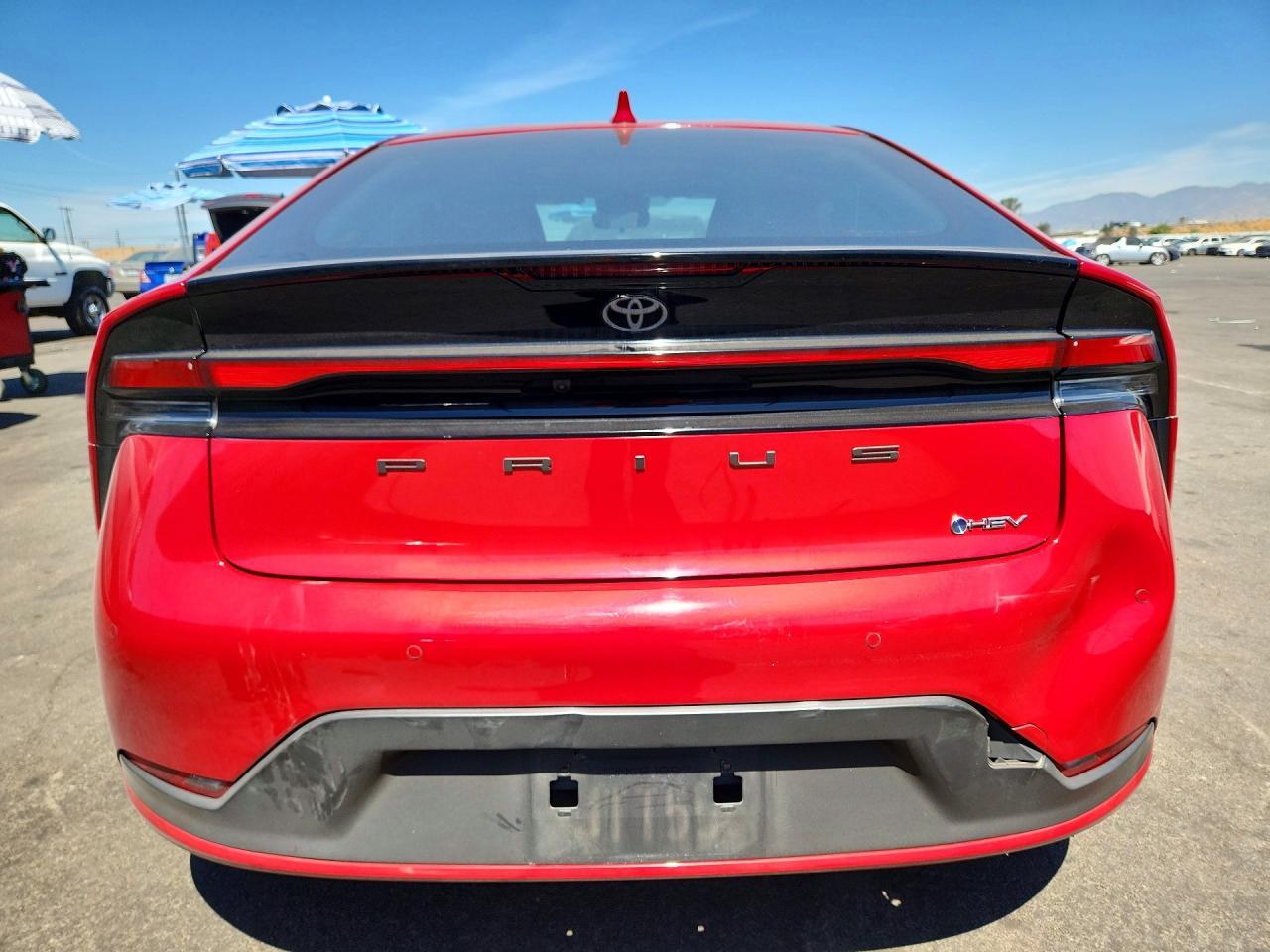 2023 Toyota Prius Le - Image 6