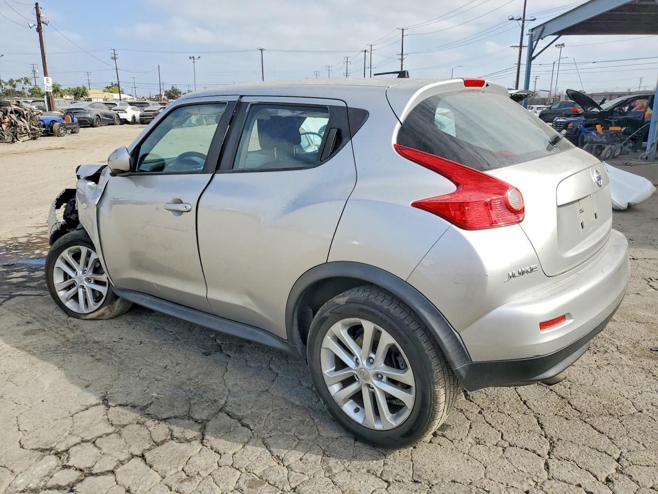 2012 Nissan Juke S - Фото 2