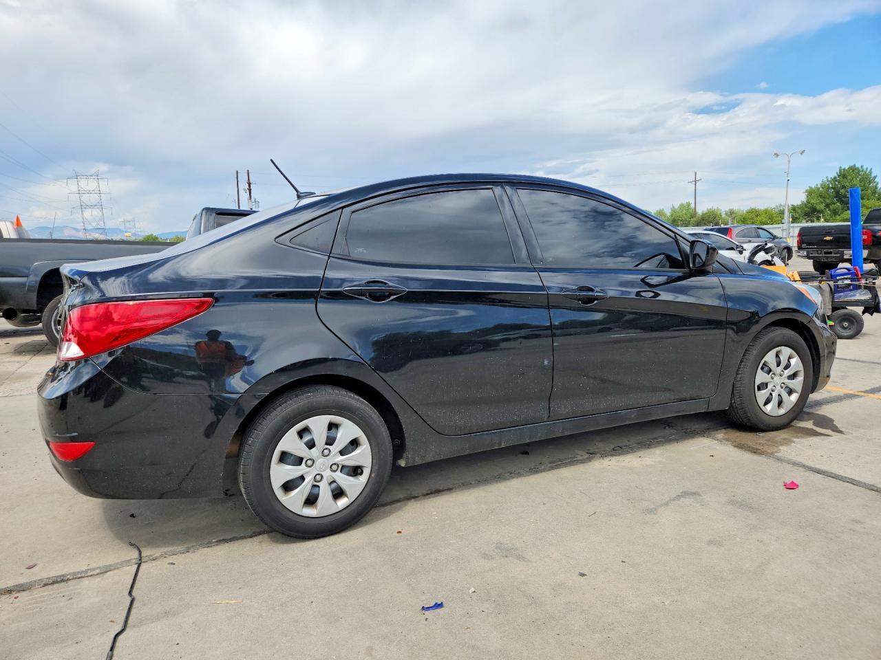 2016 Hyundai Accent - Image 3