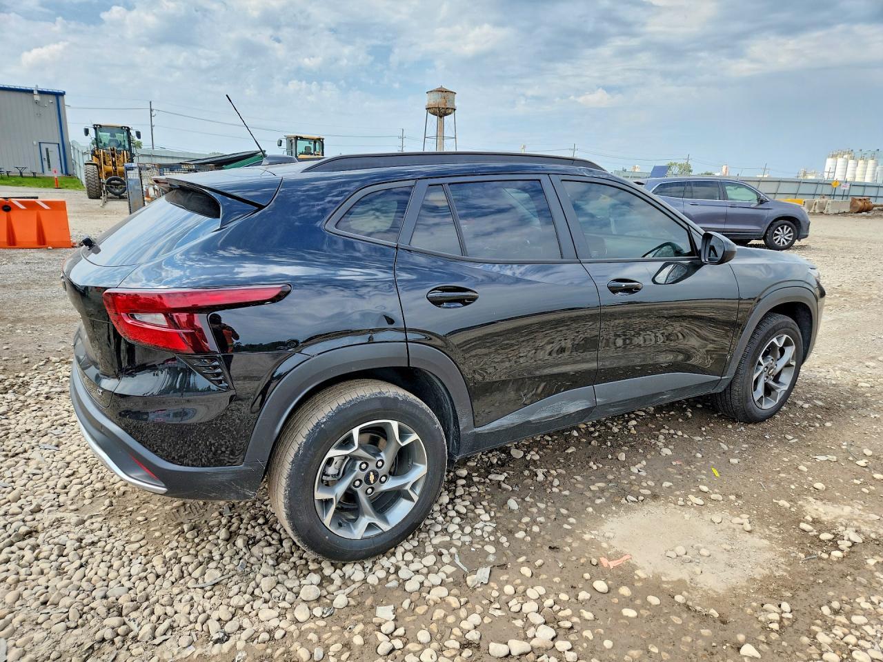 2024 Chevrolet Trax - Image 3