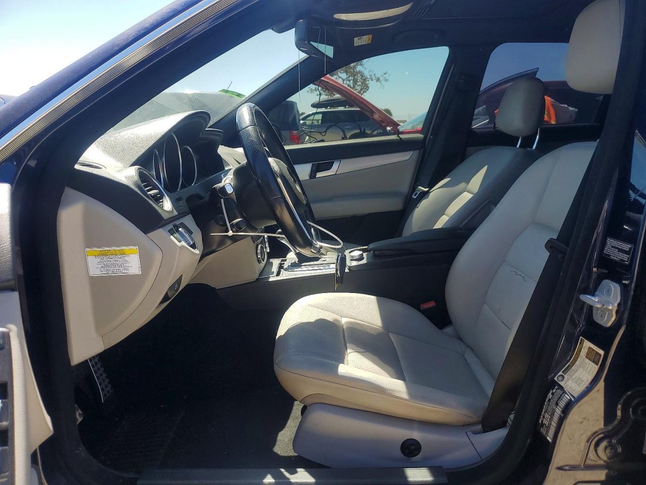 2013 Mercedes-Benz C 250 - Фото 7