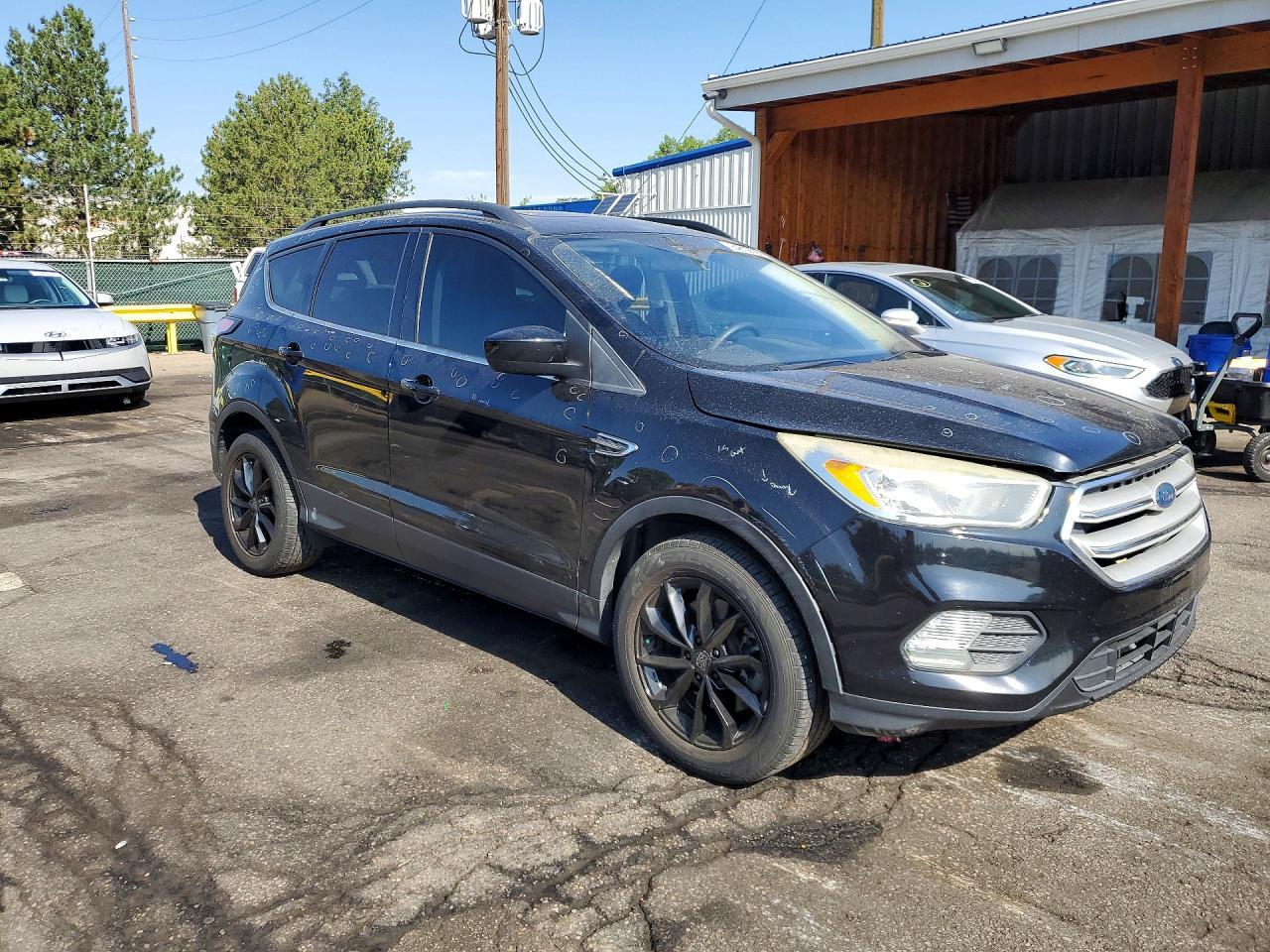 2018 Ford Escape Se - Фото 4