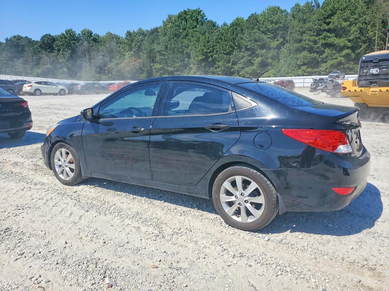 2014 Hyundai Accent Gls - Фото 2