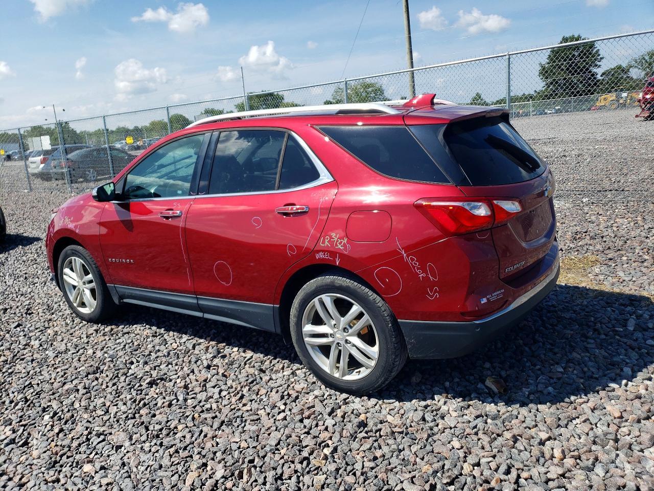 2018 Chevrolet Equinox Premier - Фото 2