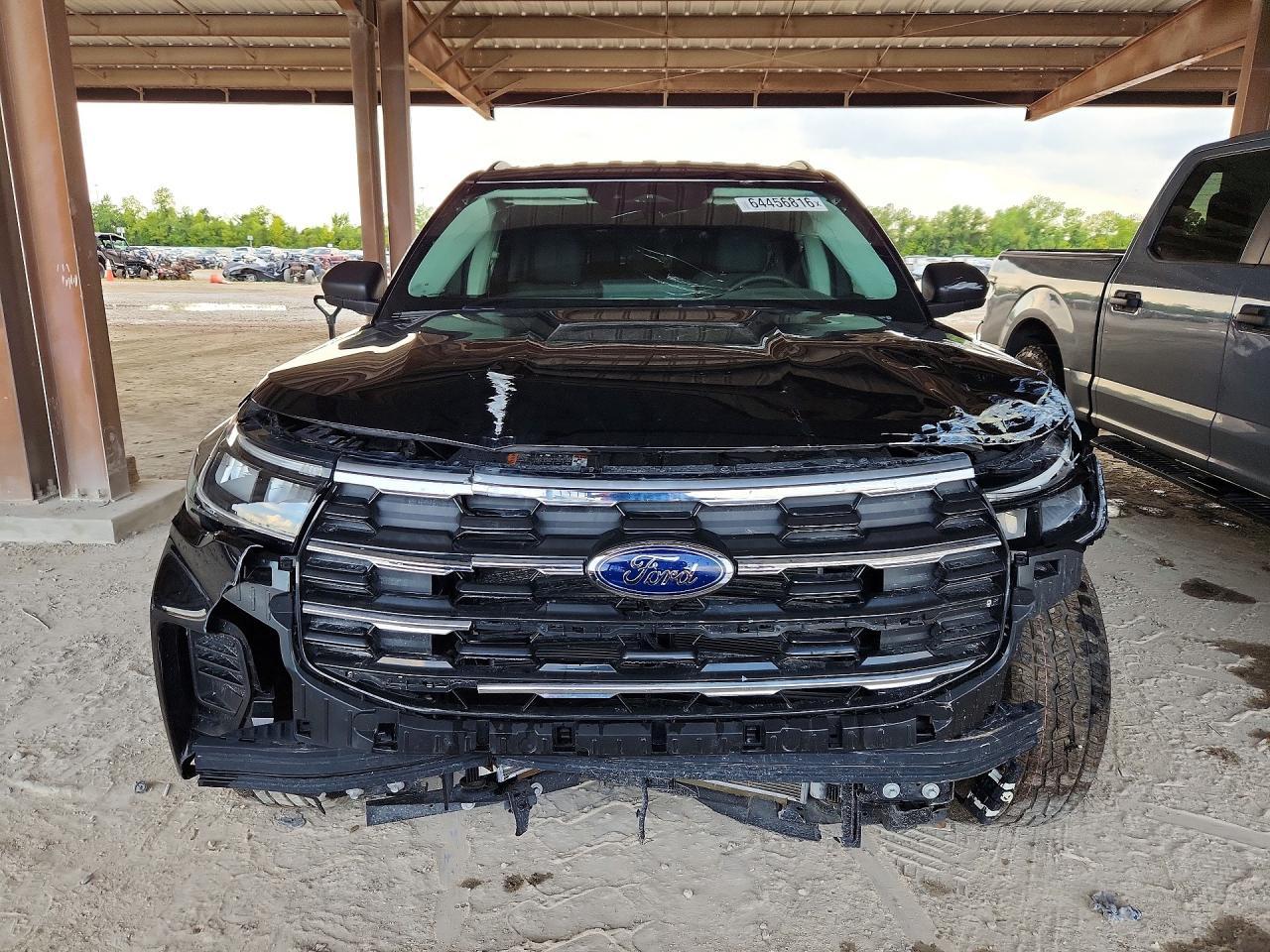 2025 Ford Explorer Active - Фото 5