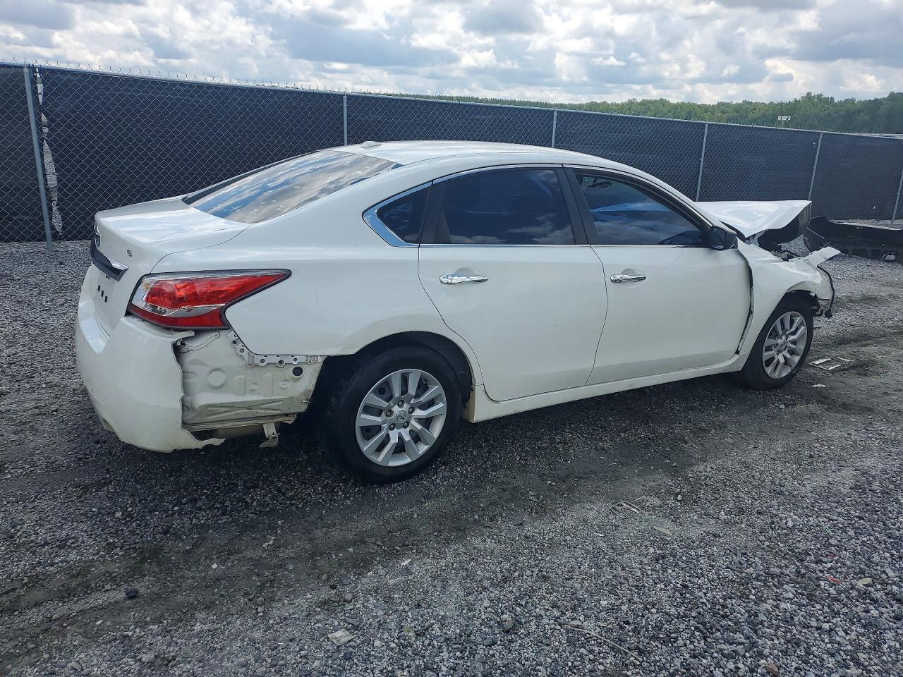 2015 Nissan Altima 2.5 S - Image 3