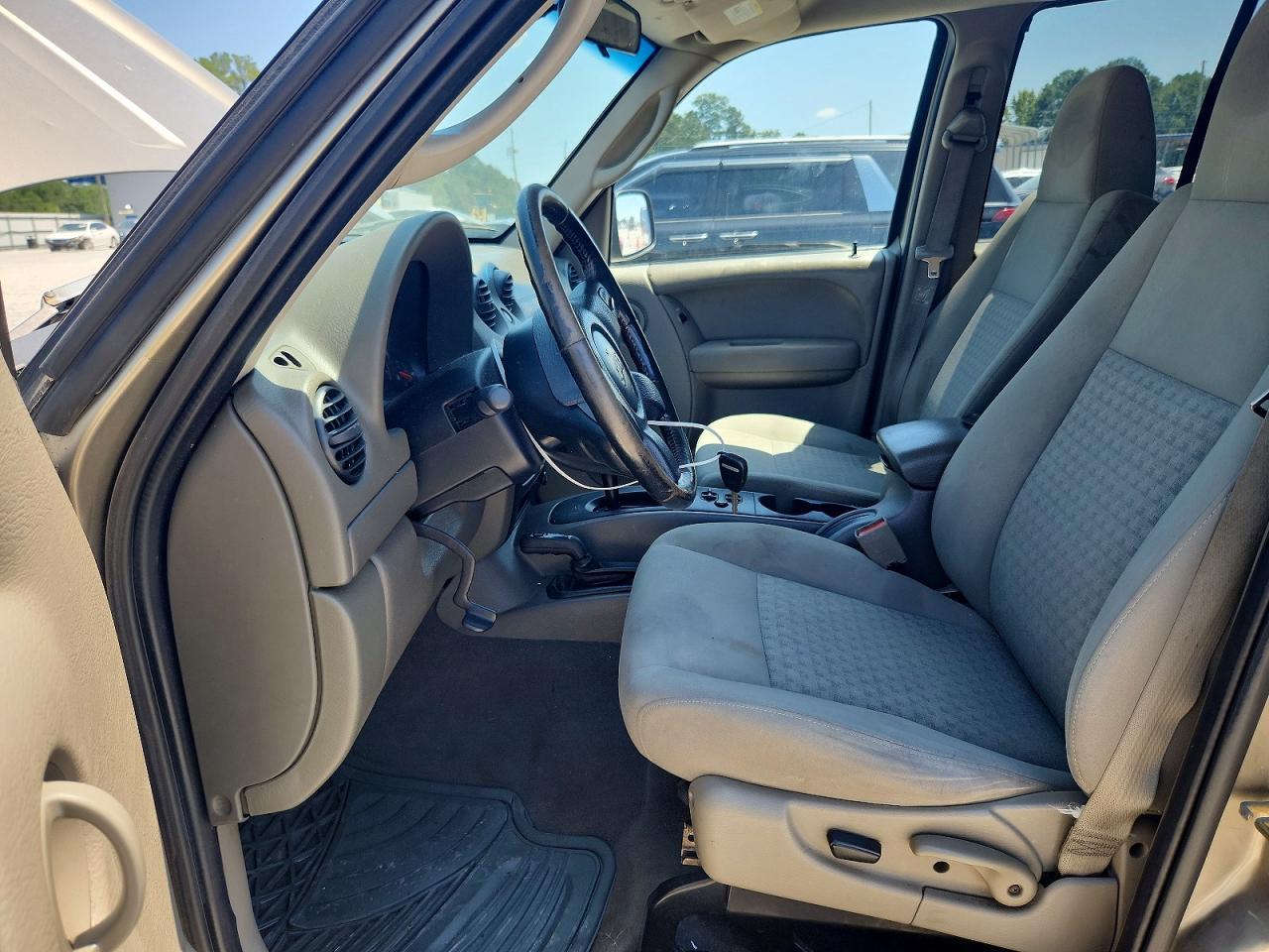 2006 Jeep Liberty Sport - Фото 7