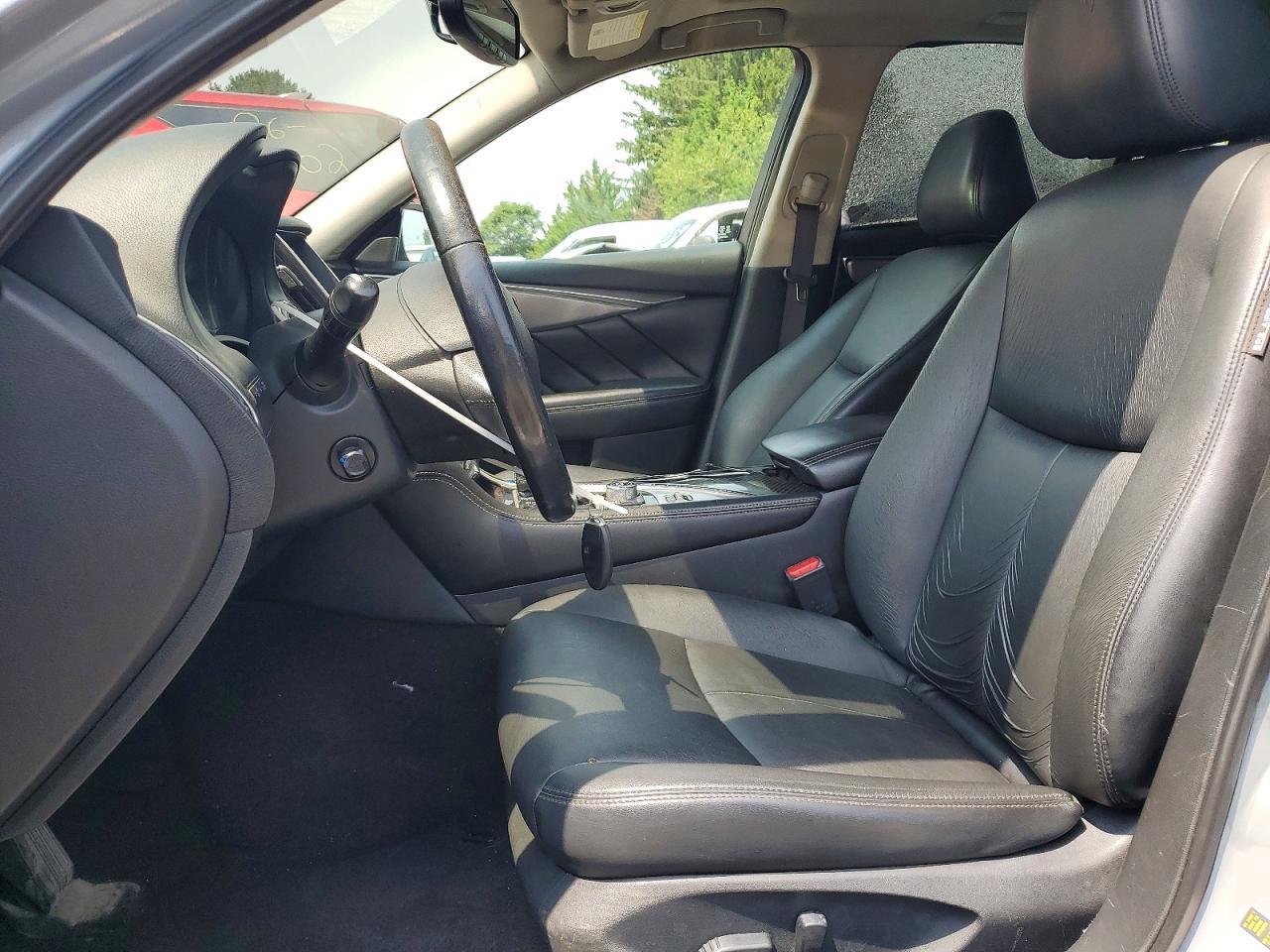 2017 Infiniti Q50 3.0T Premium - Image 7