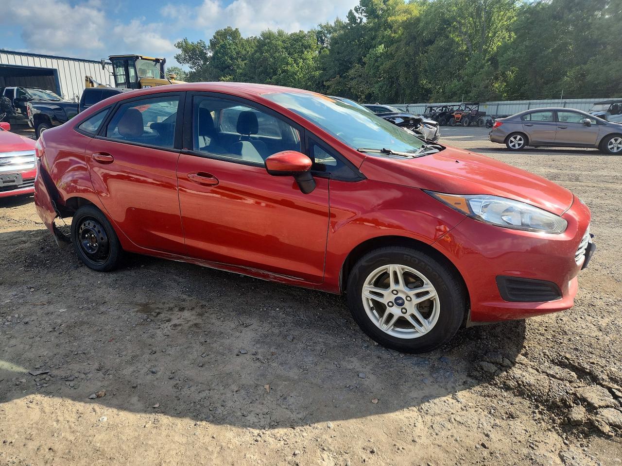 2019 Ford Fiesta Se - Фото 4