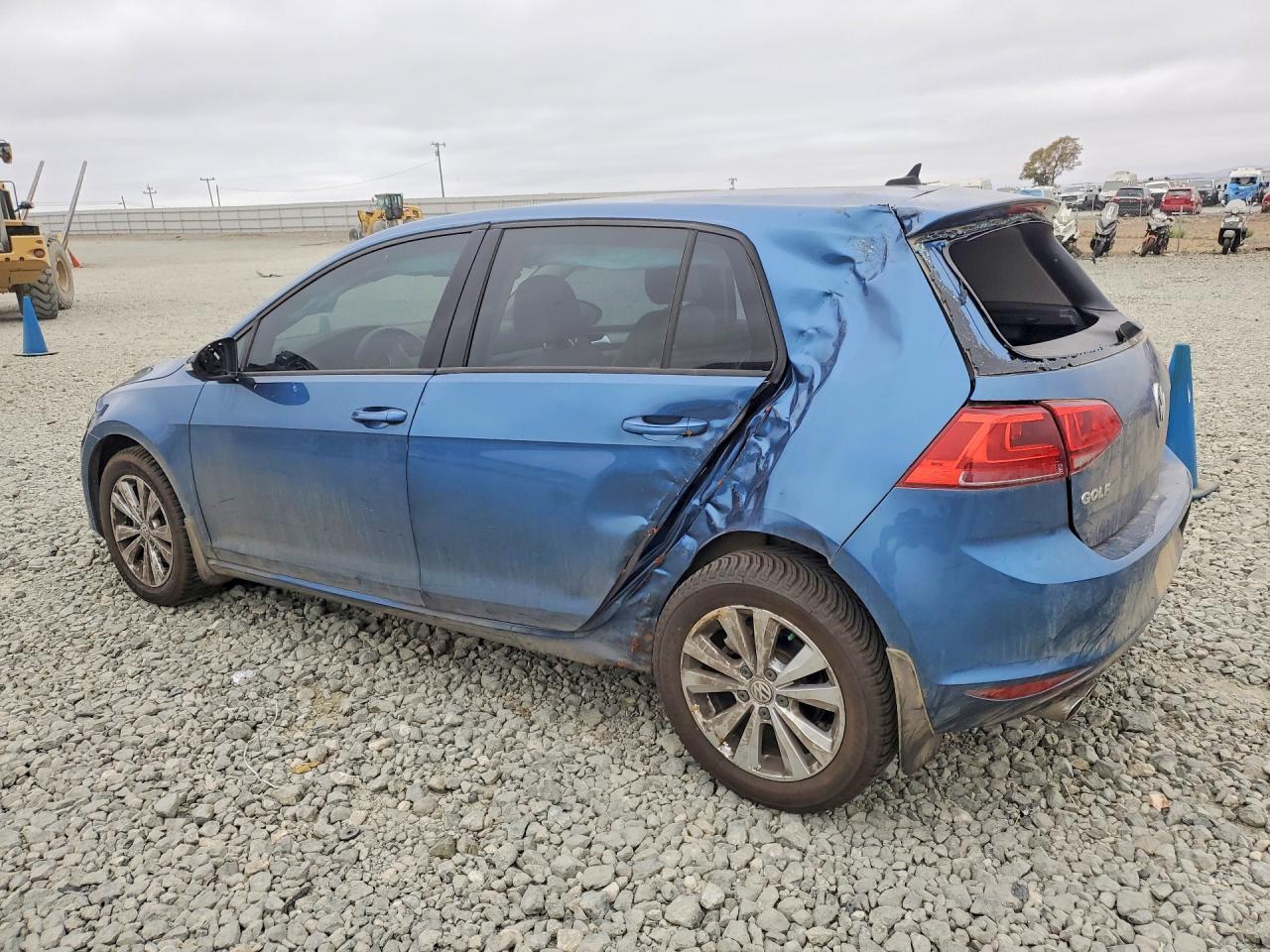 2015 Volkswagen Golf Tdi - Image 2