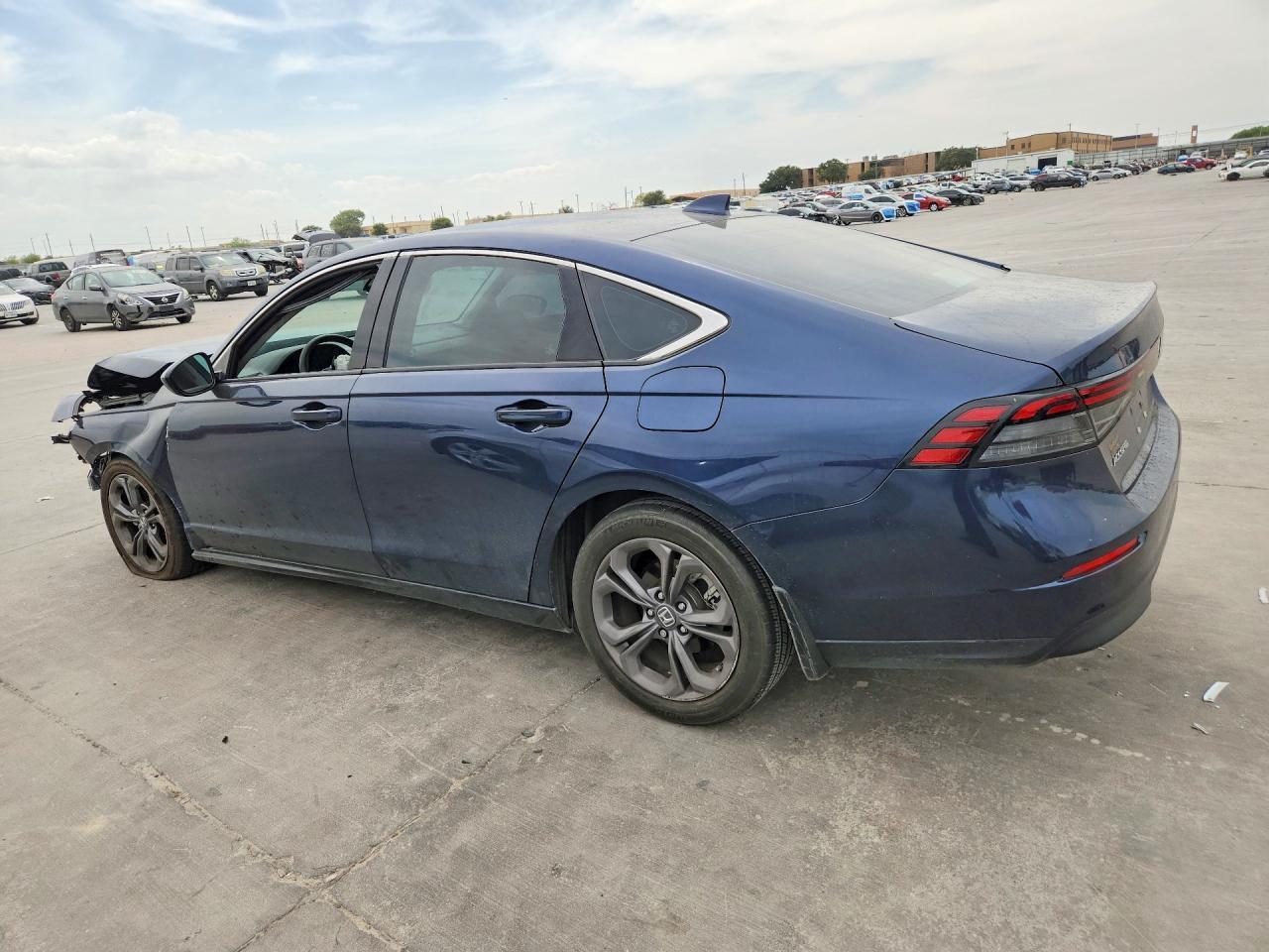 2023 Honda Accord Ex - Фото 2