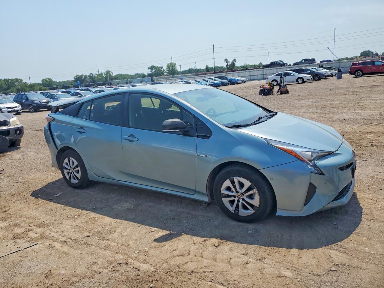 2018 Toyota Prius Two - Фото 4
