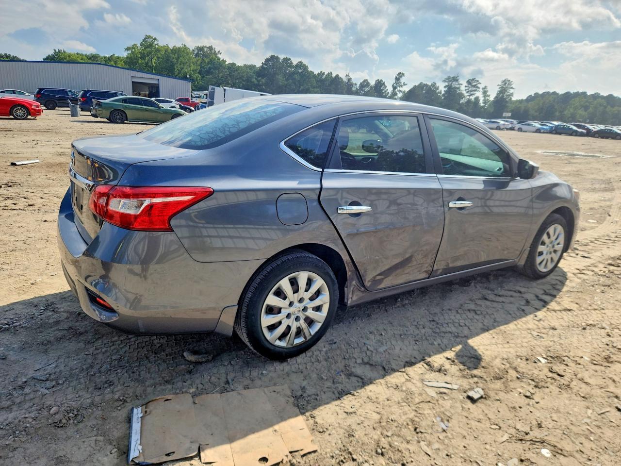 2018 Nissan Sentra S - Фото 3