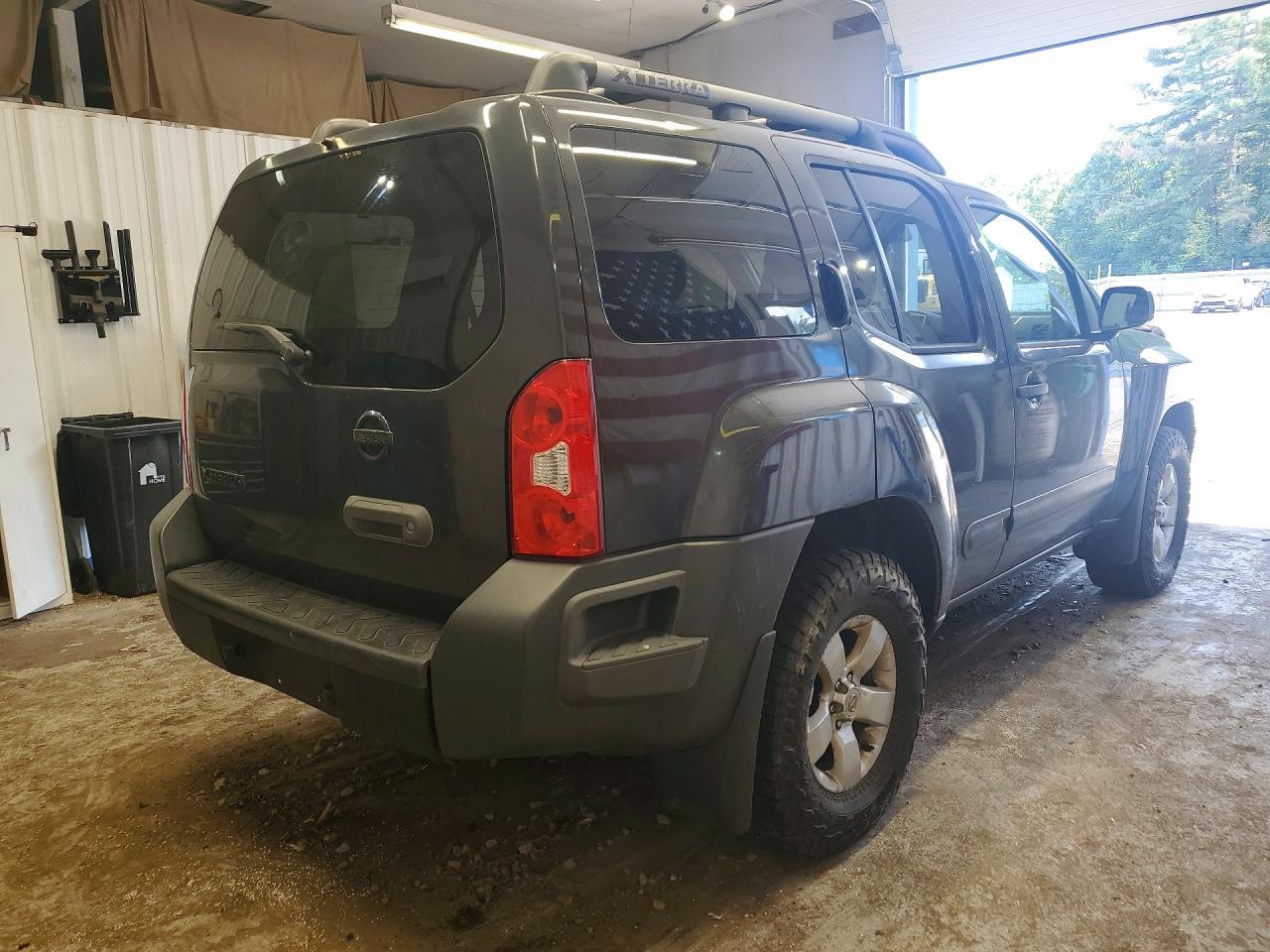 2012 Nissan Xterra X - Фото 3