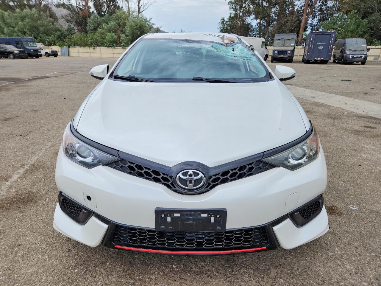 2017 Toyota Corolla Im Base - Image 5