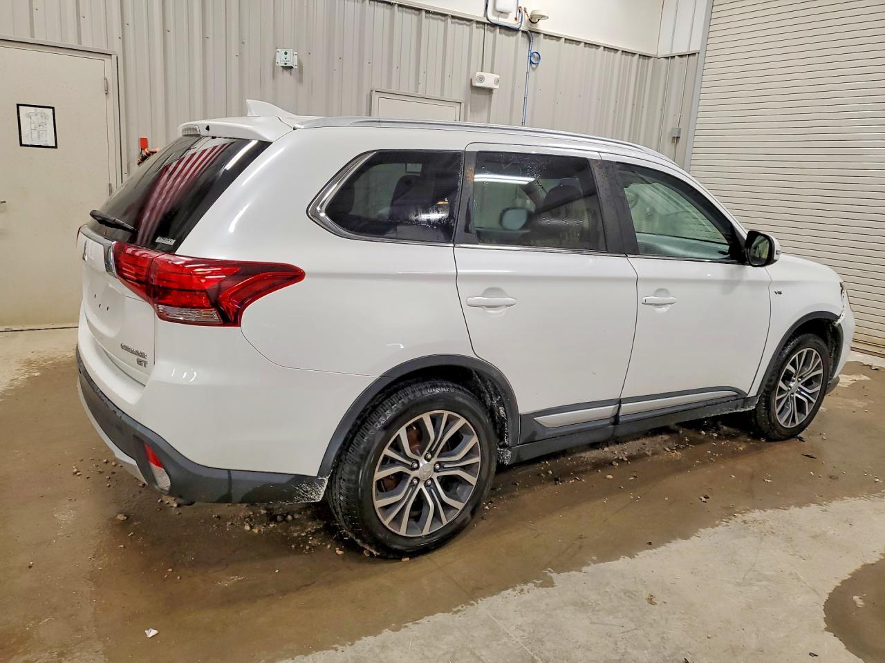 2018 Mitsubishi Outlander Gt - Фото 3
